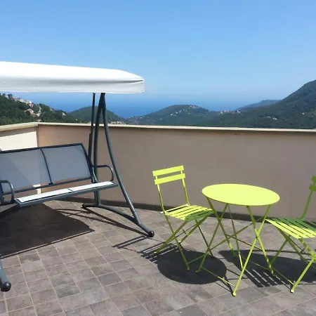 Con Vista 3* Vezzi Portio