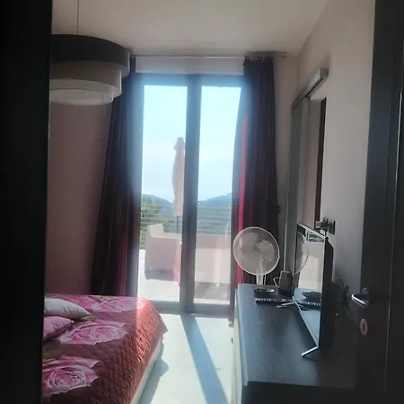 Con Vista 3* Vezzi Portio