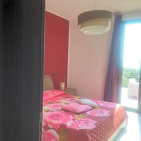 Con Vista Vezzi Portio